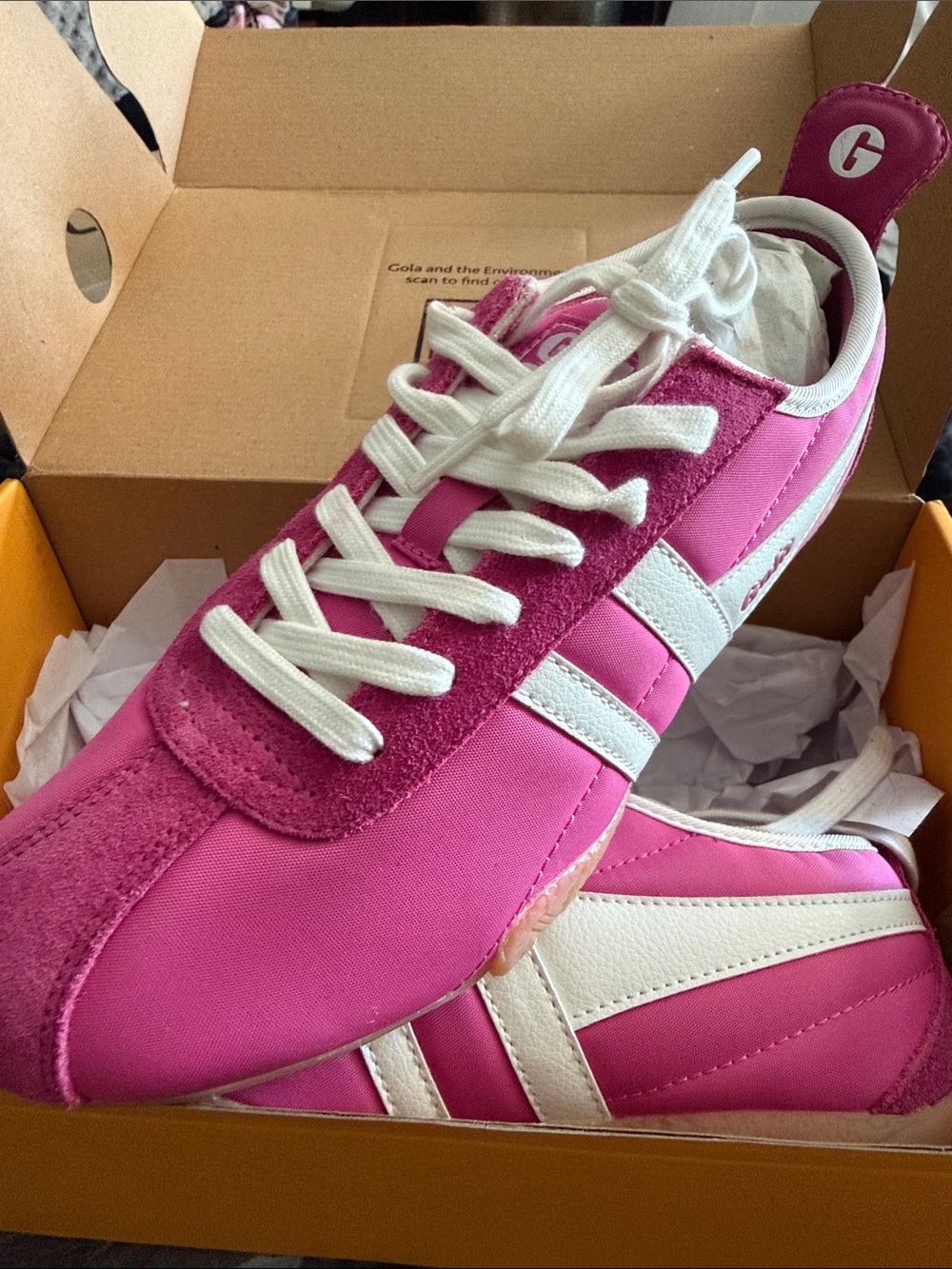 Gola Curve Sneaker-  Women's Hot Pink & White  w/White Stripes NWT Sneakers - Picture 7 of 9